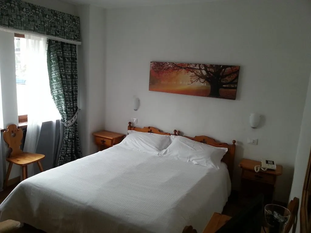 Garni Valdan Hotel Falcade 2*,  Italy