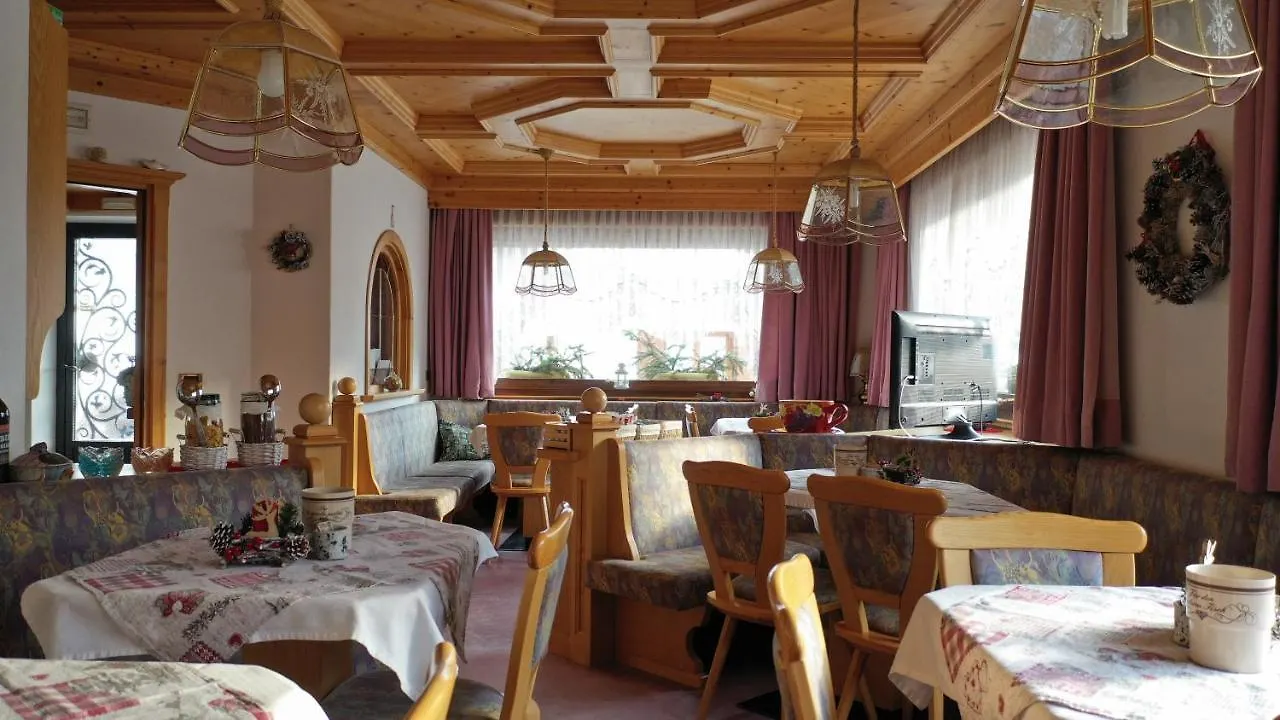 Garni Valdan Hotel Falcade 2*,